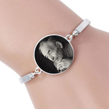 Load image into Gallery viewer, Elegant Bracelet