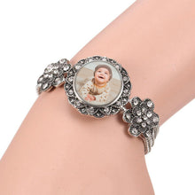 Load image into Gallery viewer, Flower Gem Photo Bracelet - Picture Bracelet - Personalised Photo