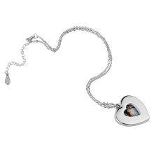 Load image into Gallery viewer, Heart Shaped Photo Necklace With Chain
