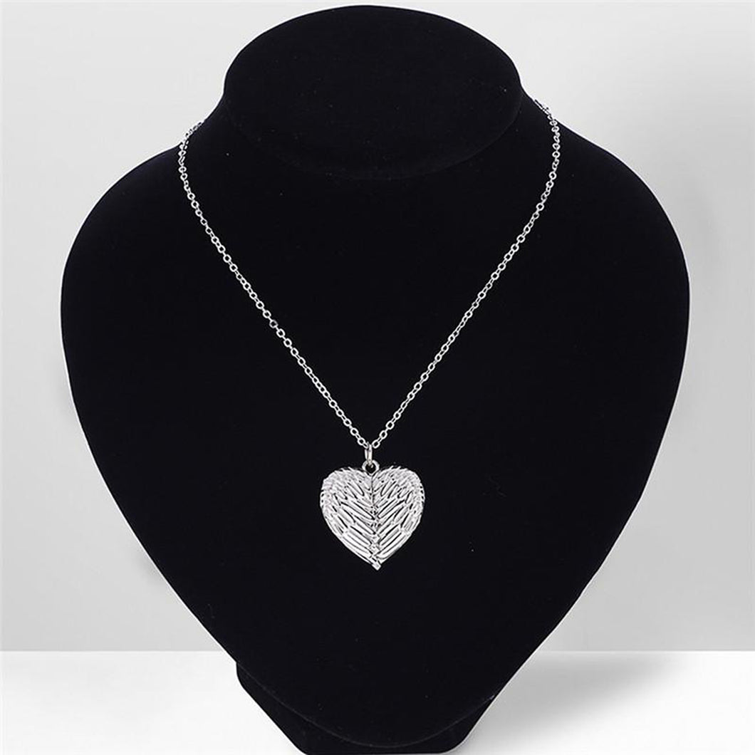 Closed Angel Wings Heart Photo Necklace